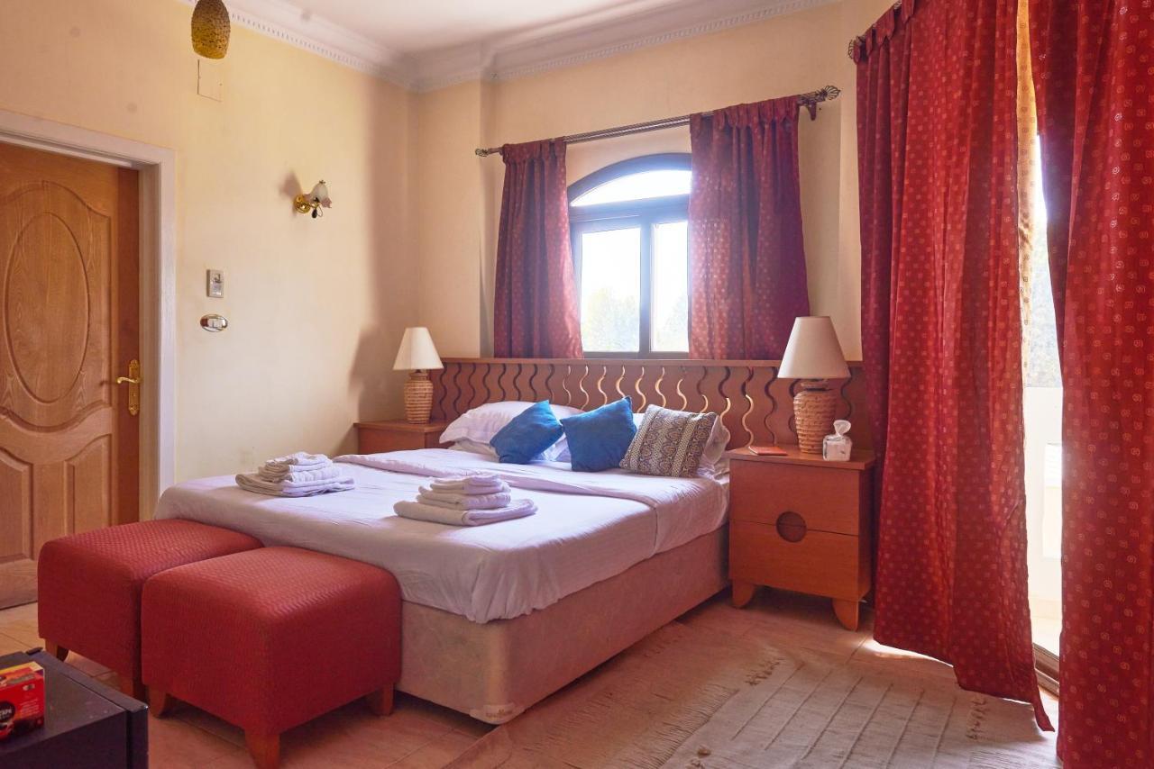Sweet Rooms Luxor Bagian luar foto