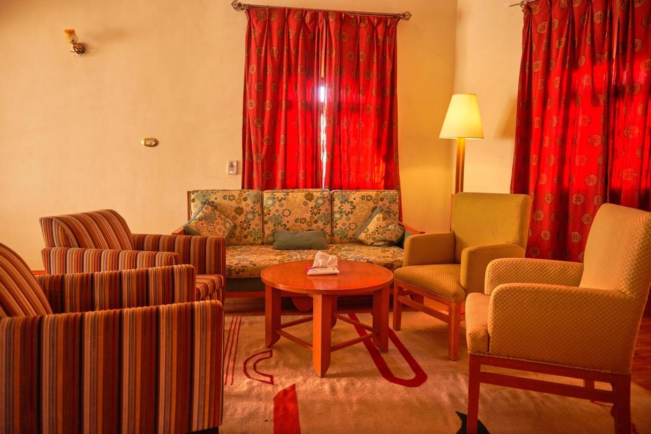 Sweet Rooms Luxor Bagian luar foto