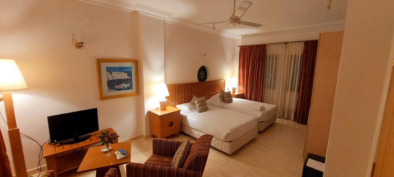 Sweet Rooms Luxor Bagian luar foto