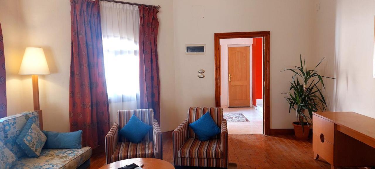 Sweet Rooms Luxor Bagian luar foto