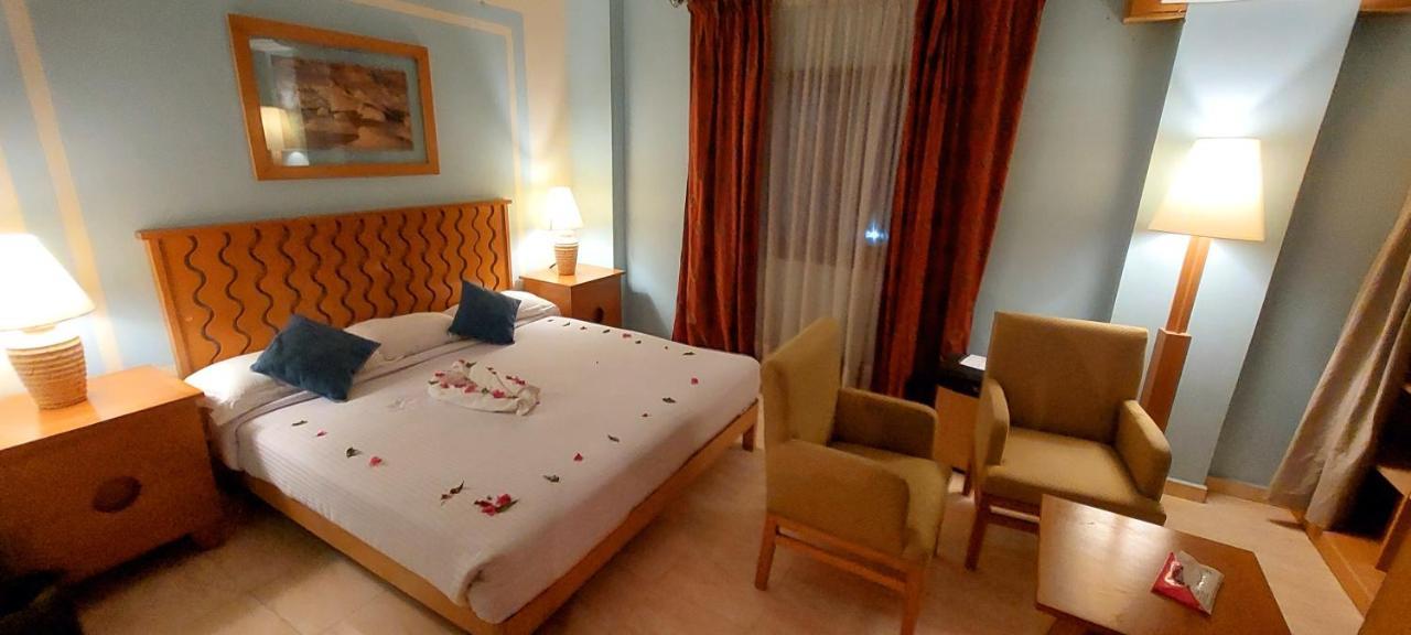 Sweet Rooms Luxor Bagian luar foto