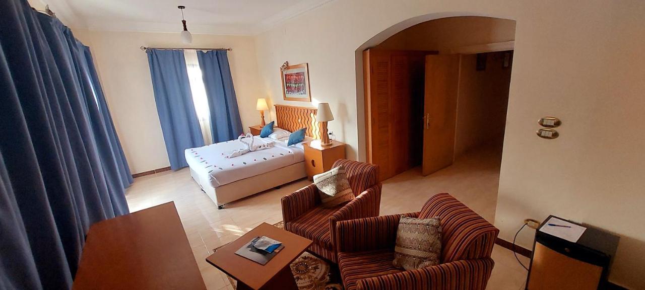 Sweet Rooms Luxor Bagian luar foto